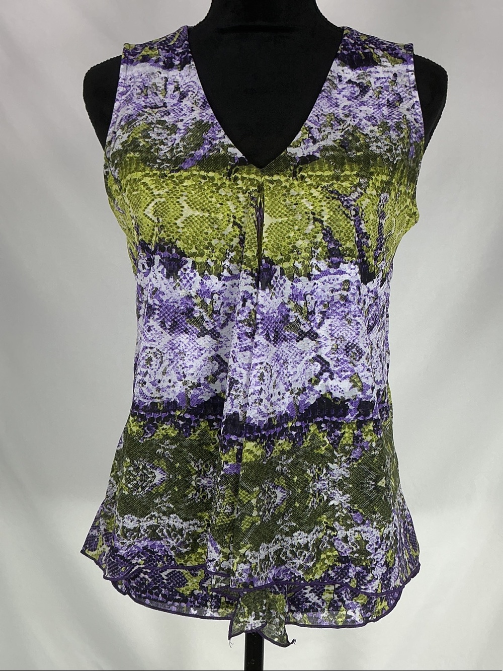 Liz Claiborne Abstract Stripe Pleated V-Neck Tank Top Blouse Size S Purple Green